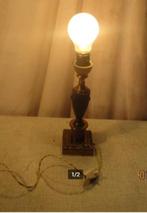 Belle lampe de table ancienne en métal et bois - 25 cm, Antiquités & Art, Enlèvement ou Envoi