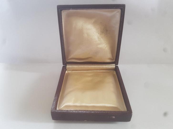 Vintage juwelendoosje, Handtassen en Accessoires, Ringen, Gebruikt, Overige materialen, Ophalen of Verzenden