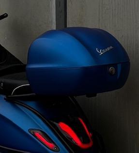 Vespa Sprint Topkoffer beschikbaar voor biedingen