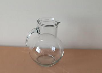 Waterkan bolvorm gemaakt in Italië. beschikbaar voor biedingen