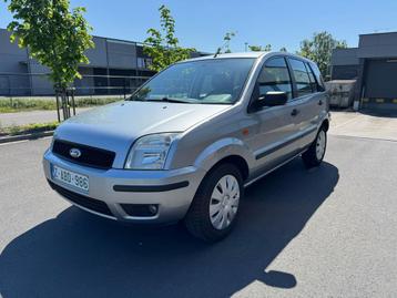 FORD FUSION 1.4I 2005 145.000KM A/C GEKEURD VOOR VERKOOP! beschikbaar voor biedingen