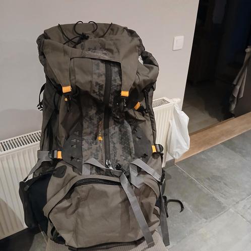 sac a dos quechua forclaz 70+10 symbium 4, Sport en Fitness, Bergsport en Wandelen, Zo goed als nieuw, Rugzak
