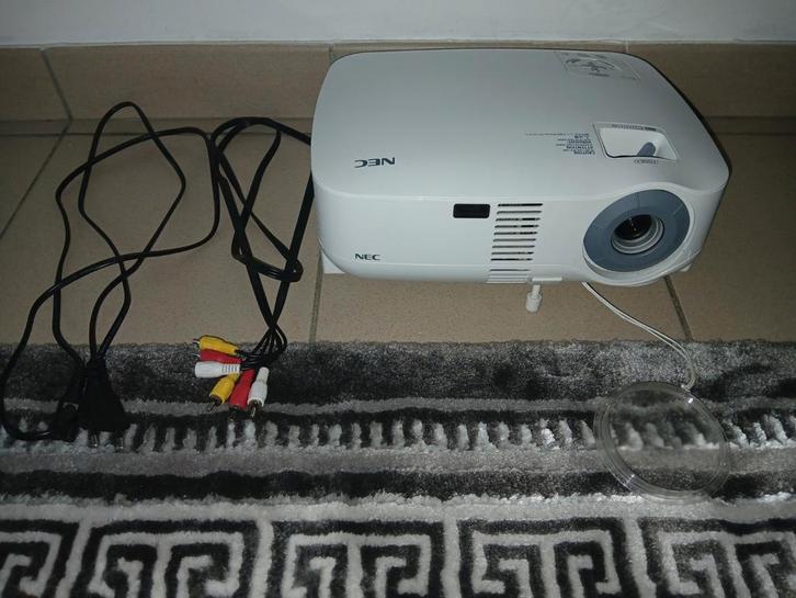 NEC beamer – LCD projector, werkt perfect, Audio, Tv en Foto, Beamers, Zo goed als nieuw, LCD, Overige resoluties, Ophalen of Verzenden