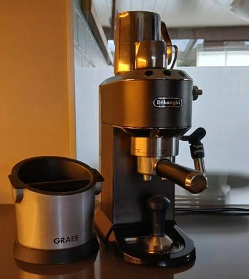 DeLonghi Espresso Machine beschikbaar voor biedingen