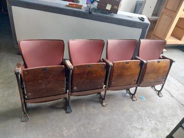 Vintage theaterstoelen – set van 4 beschikbaar voor biedingen
