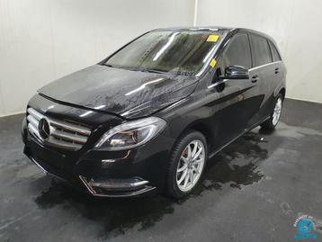 Mercedes B klasse voorkop compleet (Plaatwerk verlichting ko beschikbaar voor biedingen