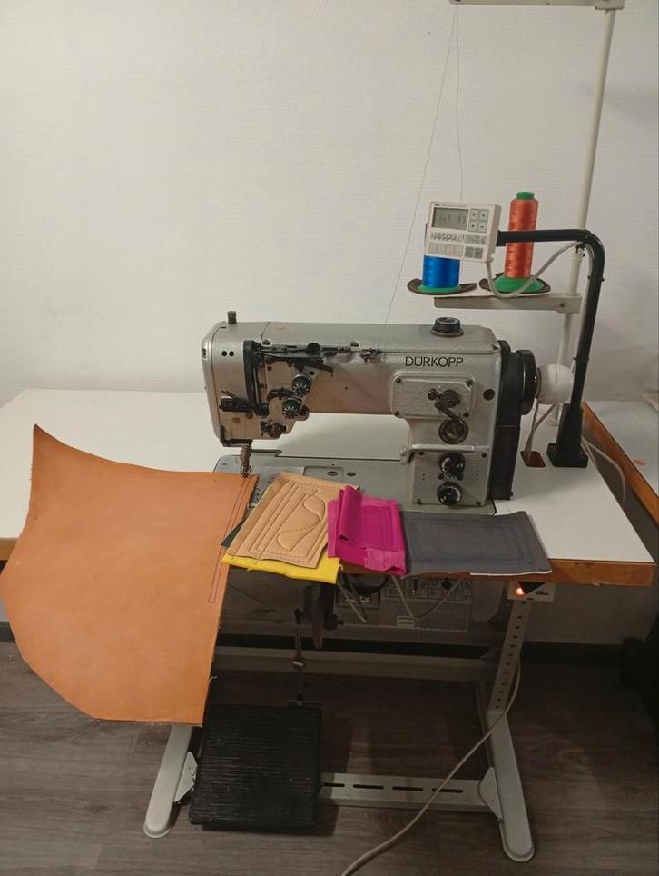 Machine à coudre industrielle Dürkopp Adler 291 triple entra, Hobby & Loisirs créatifs, Machines à coudre & Accessoires, Utilisé