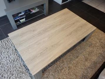 Salontafel 135x80x39 beschikbaar voor biedingen