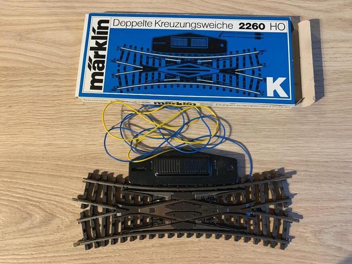 Märklin K-rail Engels wissel met vaste aandrijving in OVP, Hobby en Vrije tijd, Modeltreinen | H0, Zo goed als nieuw, Rails, Wisselstroom