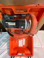 Spit sleuvenzaagmachine D88E, Ophalen
