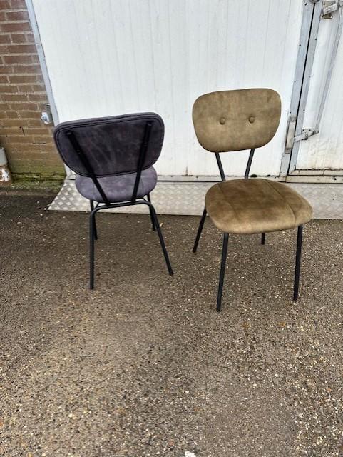 39 restaurant bistro stoelen antraciet moss adore stapelbaar, Antiek en Kunst, Antiek | Meubels | Stoelen en Sofa's, Ophalen