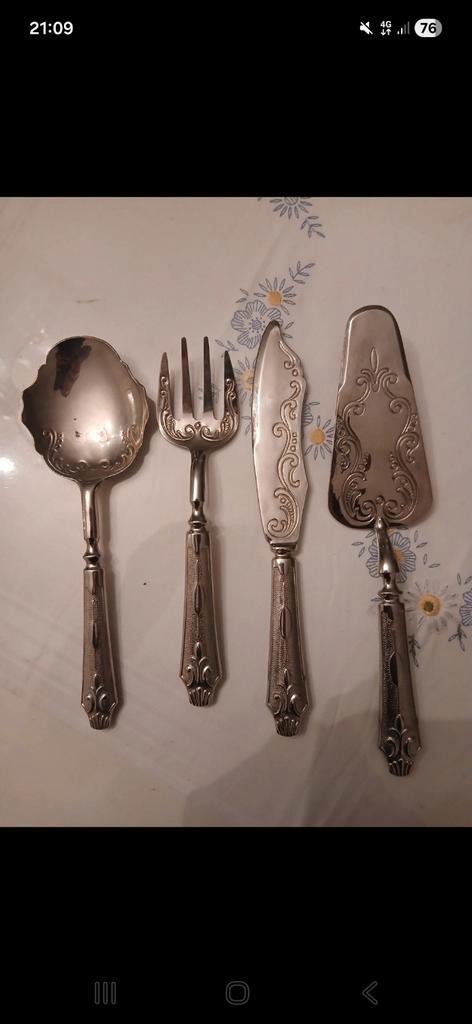 Lot de 4 ustensiles anciens en métal argenté, Antiquités & Art, Antiquités | Couverts