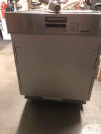 Inbouw-wasmachine Miele met kapotte circulatiepomp, Ophalen, Gebruikt