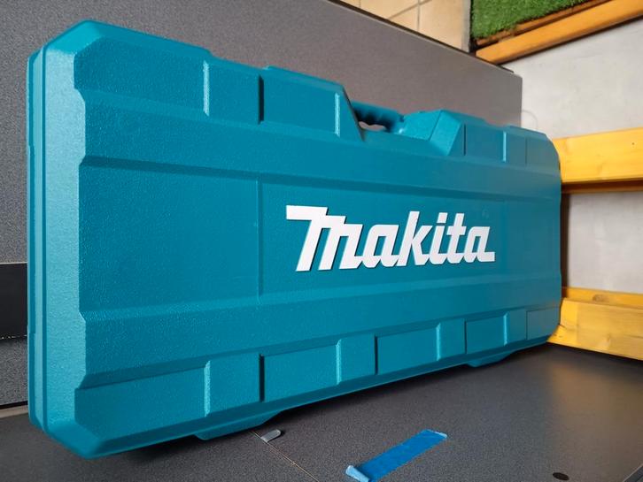 Makita 824984-6 koffer voor haakse slijper (leeg) nieuw., Doe-het-zelf en Bouw, Gereedschapskisten, Nieuw, Ophalen