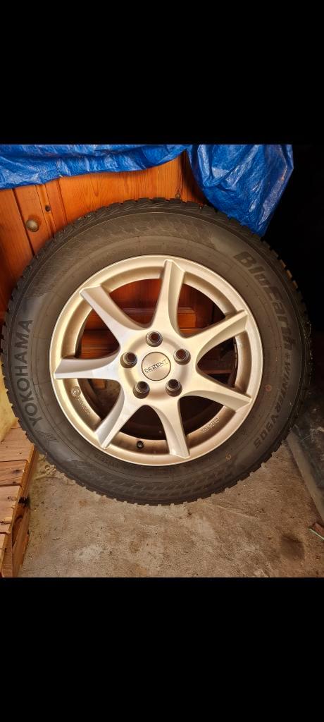 4 WINTERBANDEN OP VELG, Auto-onderdelen, Banden en Velgen, Band(en), Winterbanden, 16 inch, 215 mm, Personenwagen, Gebruikt, Ophalen