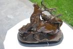 GRANDE STATUE EN BRONZE SIGNE (scène de chasse), Antiquités & Art, Enlèvement ou Envoi, Bronze