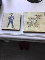 2 vintage tegeltjes in reliëf, Antiek en Kunst, Ophalen of Verzenden
