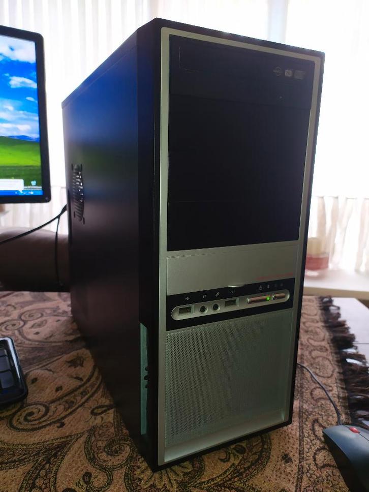 Computer met windows xp prof, Informatique & Logiciels, Ordinateurs Vintage, Enlèvement ou Envoi