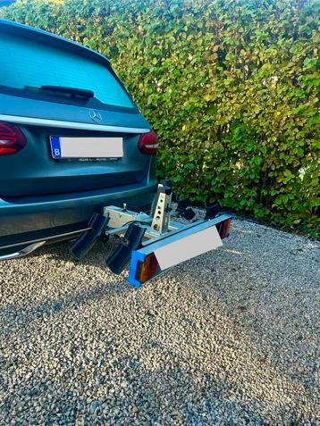 Fietsendrager voor 2 fietsen beschikbaar voor biedingen