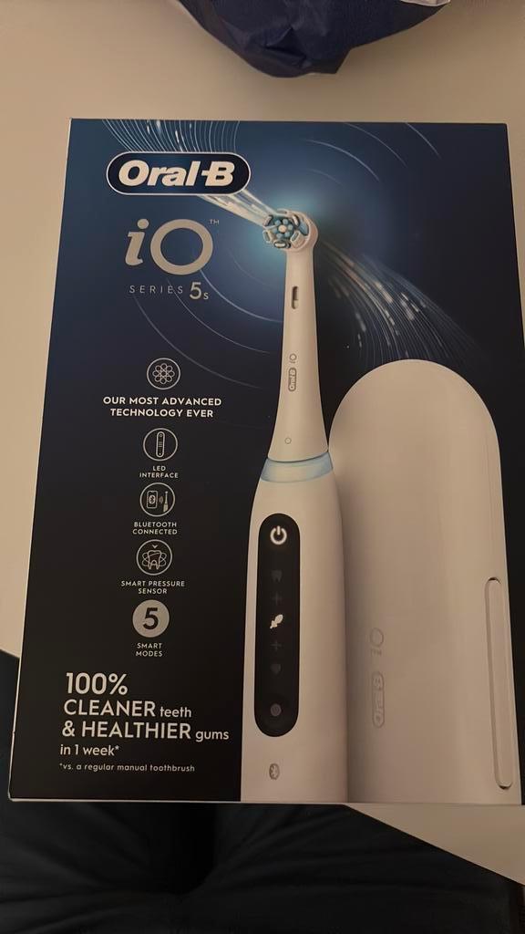 Oral B io series 5S. Wit, Handtassen en Accessoires, Uiterlijk | Mondverzorging, Nieuw, Tandenborstel, Ophalen
