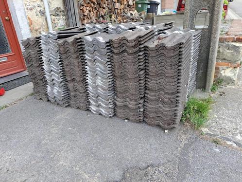 Gratis dak en nokpannen aangeboden, Doe-het-zelf en Bouw, Dakpannen en Dakbedekking, Gebruikt, Dakpannen, Steen of Klei, Overige kleuren