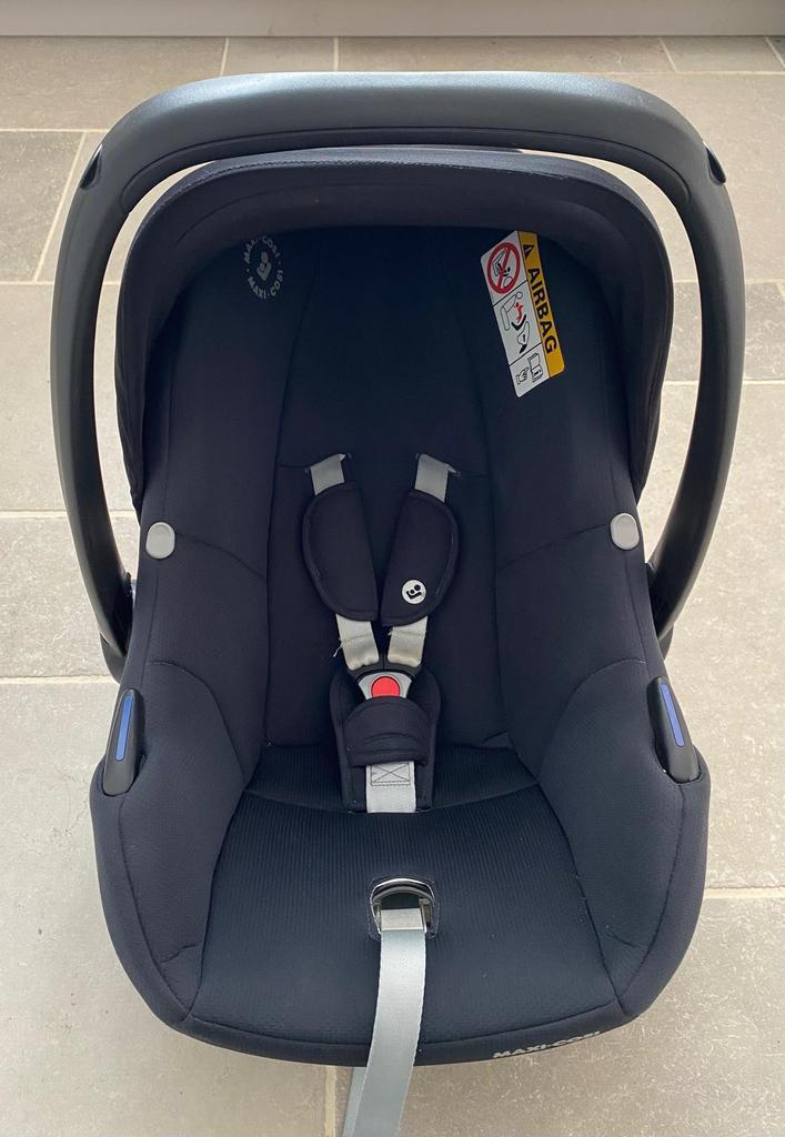 MaxiCosi baby-autostoeltje — zeer goede staat, Kinderen en Baby's, Autostoeltjes, Gebruikt, Maxi-Cosi, Autogordel, Ophalen