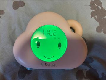 Numsy slaaptrainer , kinderwekker met nachtlampje, Kinderen en Baby's, Ophalen, Gebruikt
