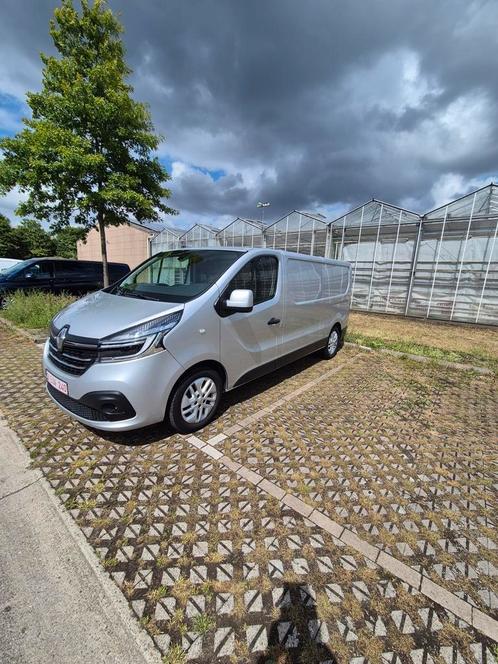 Renault trafic euro6 2.0L  automaat, Auto's, Bestelwagens en Lichte vracht, Particulier, ABS, Achteruitrijcamera, Adaptive Cruise Control