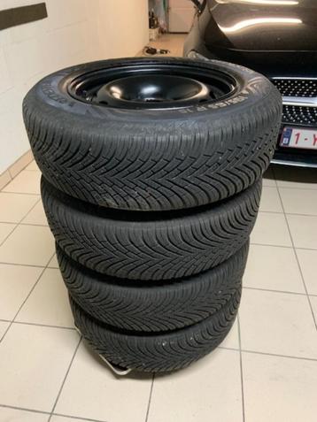 Vredestein 4x108 all-season banden 195/65R15 + stalen velgen beschikbaar voor biedingen