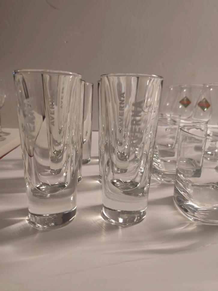 AVERNA, PALM, BRU parelt.... glazen, Verzamelen, Glas en Drinkglazen, Ophalen
