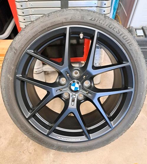 Jantes BMW Performance Y554M Black (18) Série 1 F40, Auto-onderdelen, Banden en Velgen, Band(en), Zomerbanden, 18 inch, 225 mm