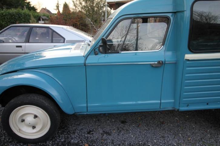 Citroen Acadiane, Auto's, Oldtimers, Particulier, 4x4, Citroën, Benzine, Overige carrosserie, 6 deurs, Handgeschakeld, Zwart, Kunstmatig leder