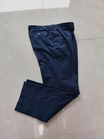 Pantalon Lacoste à pince Bleu marine. Taille 50. Lacoste  beschikbaar voor biedingen