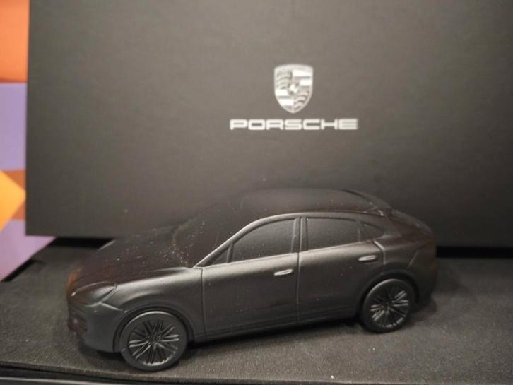 Porsche Cayenne Coupé Turbo metaalpers, Verzamelen, Automerken, Motoren en Formule 1, Nieuw, Auto's, Ophalen of Verzenden