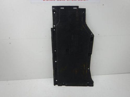 Audi A5 S5 F5 8W Coupe Bodemplaat Onderzijde Rechts 8W682520, Auto-onderdelen, Carrosserie, Audi, Gebruikt, Ophalen of Verzenden
