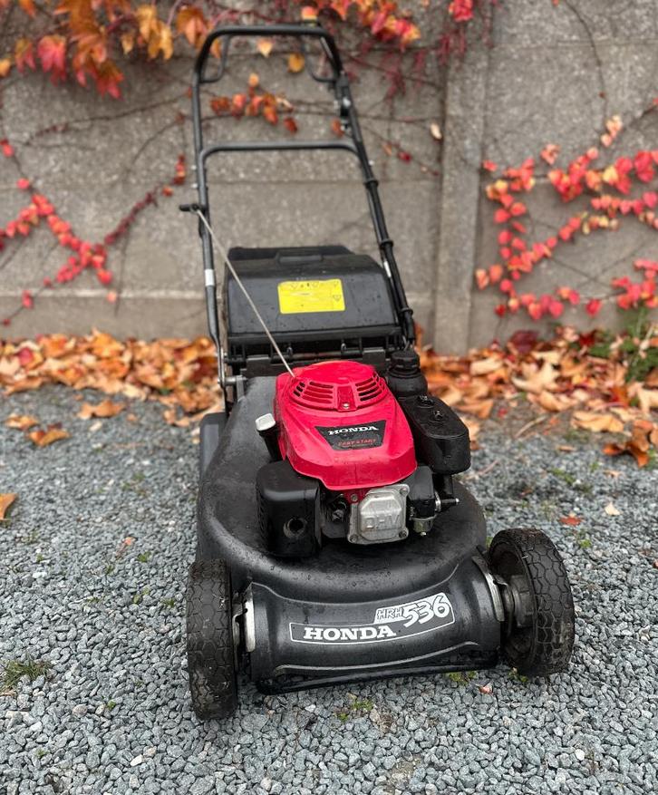Professionele Honda HRH 536 Grasmachine., Tuin en Terras, Grasmaaiers, Zo goed als nieuw, Benzine-grasmaaier, 50 cm of meer, Cirkelmaaier