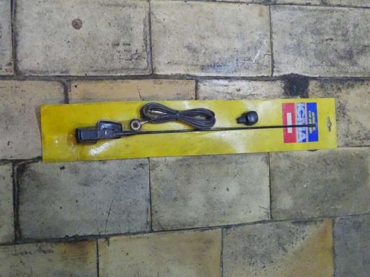 Zwarte antenne, Auto diversen, Autoradio's, Nieuw, Ophalen of Verzenden