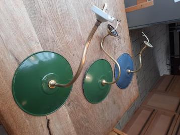 Oude geëmailleerde wand/ophanging beschikbaar voor biedingen