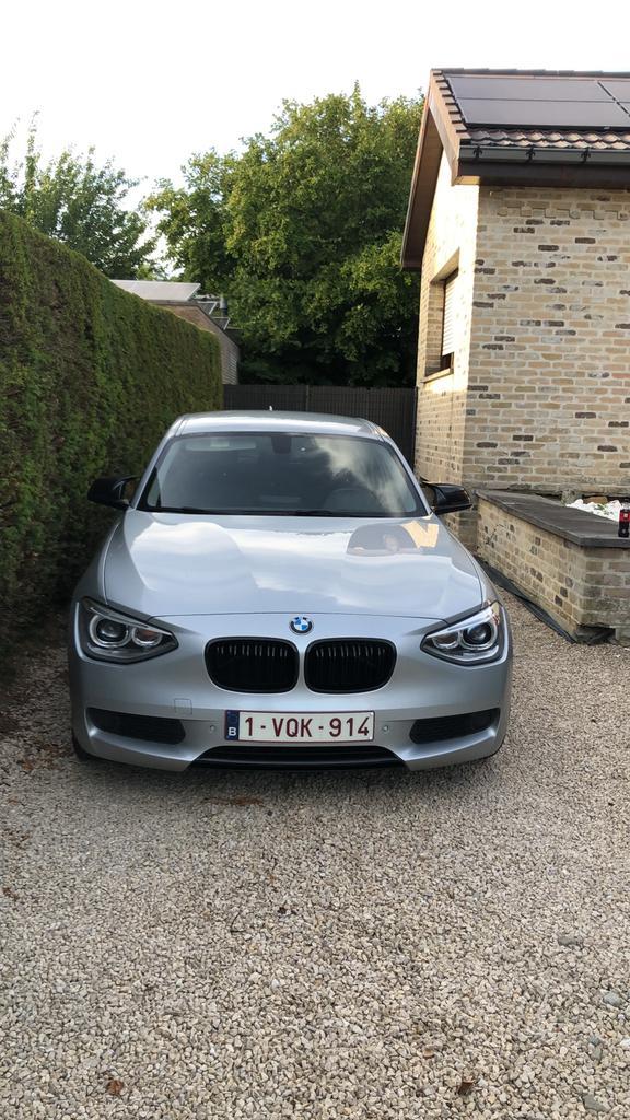 Bmw 116d automaat, Auto's, BMW, Particulier, 1 Reeks, Trekhaak, Diesel, Euro 5, Berline, 5 deurs, Automaat, Zilver of Grijs, Zwart