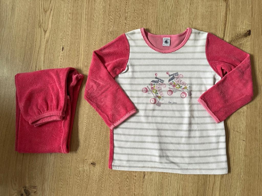 PETIT BATEAU, pyjama "rolschaatsen" maat 6ans / 116, Ophalen of Verzenden, Petit Bateau, Meisje, Nacht- of Onderkleding