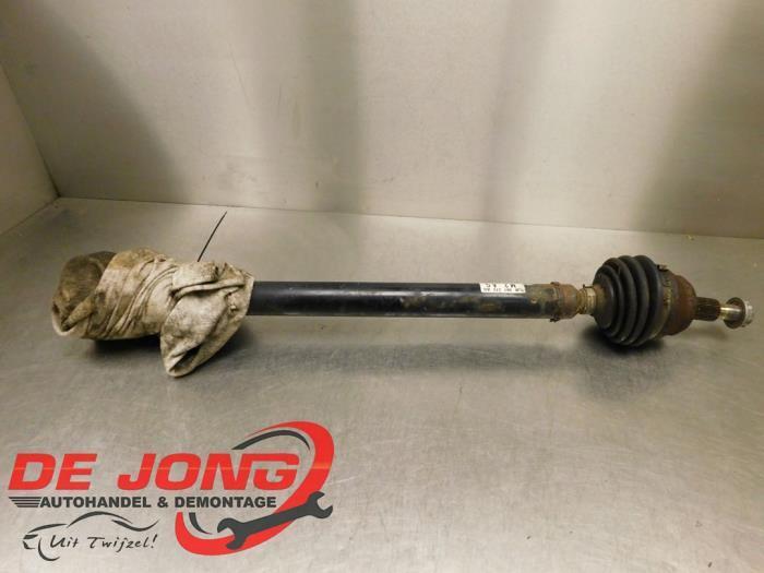 Aandrijfas rechts-voor van een Volkswagen Beetle, Auto-onderdelen, Remmen en Aandrijving, Volkswagen, Gebruikt, 3 maanden garantie