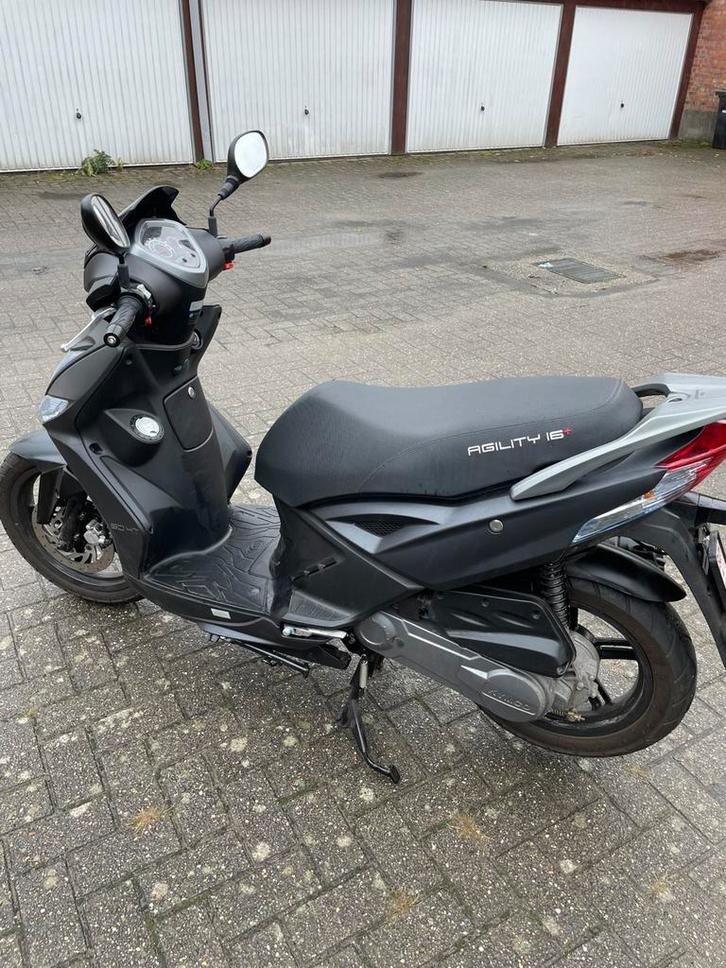 Kymco agility 16+ b klasse, Fietsen en Brommers, Scooters | Kymco, Zo goed als nieuw, Agility, Klasse B (45 km/u), Benzine, Ophalen