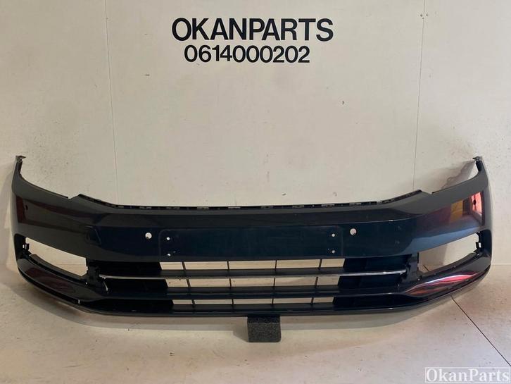 Volkswagen Passat B8 Voorbumper 3G0807221, Auto-onderdelen, Carrosserie, Bumper, Voor, Gebruikt