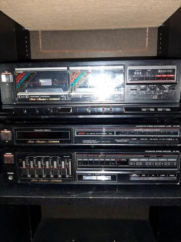 Hifi-systeem met rack