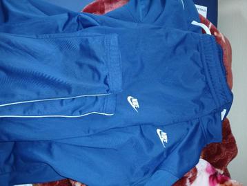 Training nike, Enlèvement ou Envoi, Neuf, Taille 52/54 (L)