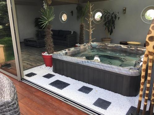 Spa pour 5 personnes, Jardin & Terrasse, Accessoires de piscine, Neuf, Autres types, Enlèvement ou Envoi