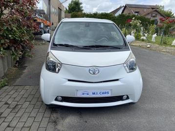 Toyota iQ 1.0