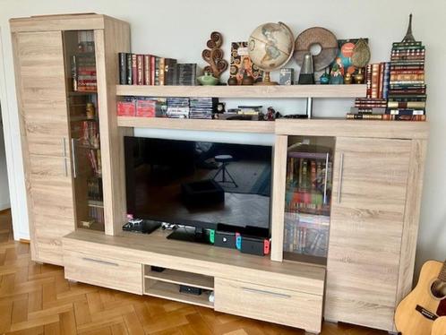 Groot tv-meubel met planken en opbergruimte, Huis en Inrichting, Overige Huis en Inrichting, Zo goed als nieuw, Ophalen