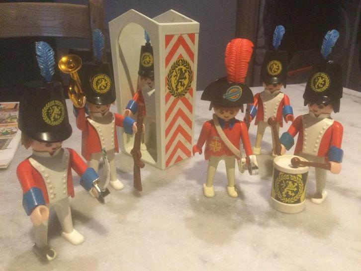 Playmobil vintage soldats avec guérîte, Kinderen en Baby's, Speelgoed | Playmobil, Zo goed als nieuw, Complete set, Ophalen