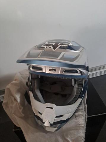 Kinder crosshelm FOX V1 youth YL (51-52 cm) beschikbaar voor biedingen
